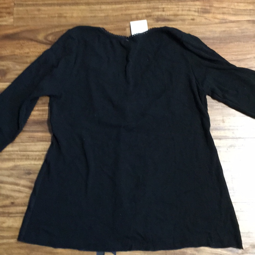 Julie’s Closet Maternity Top - Picture 4 of 4
